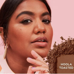 Benefit Cosmetics Hoola - Mat Bronz Pudra 8 g Benefit Cosmetics Hoola - Mat Bronz Pudra 8 g